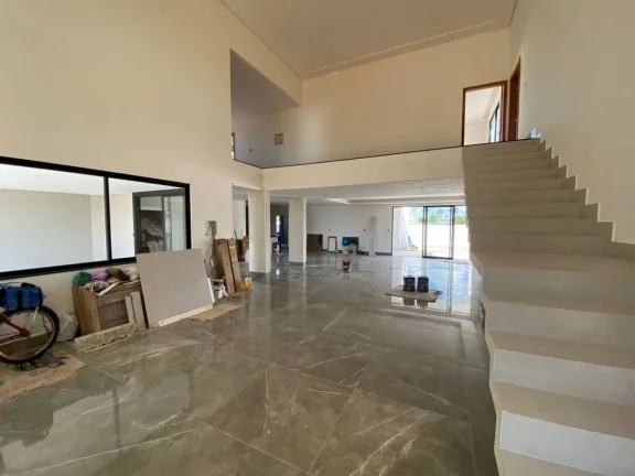 Imagem Casa no Condomínio Lago Paranoá - Amplos Espaços e Conforto!