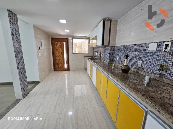 Imagem Casa com 5 dormitórios à venda, 218 m² por R$ 750.000,00 - Califórnia - Nova Iguaçu/RJ