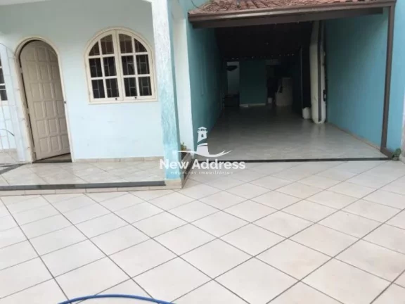 Imagem Casa de 4 quartos à venda a poucos passos do mar da Praia de Itaparica - Vila Velha
