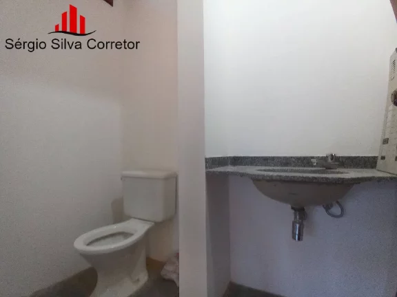 Imagem Casa a venda com 03 Dormitórios em Condomínio Fechado por 950.000,00.