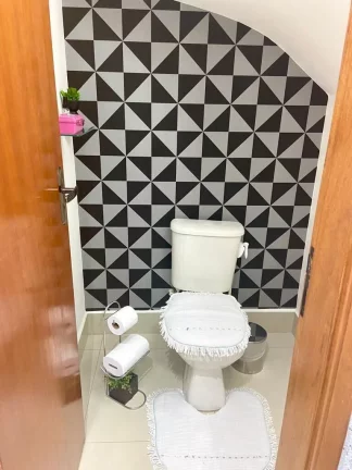 Imagem SOBRADO COM MOVEIS PLANEJADOS COM TRÊS DORMITORIOS E UM SUITE A VENDA NO PQRQUE JAÇATUBA - SANTO ANDRE.