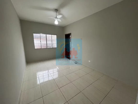 Imagem Casa na zona 2 da Ocian, Praia Grande 325mil