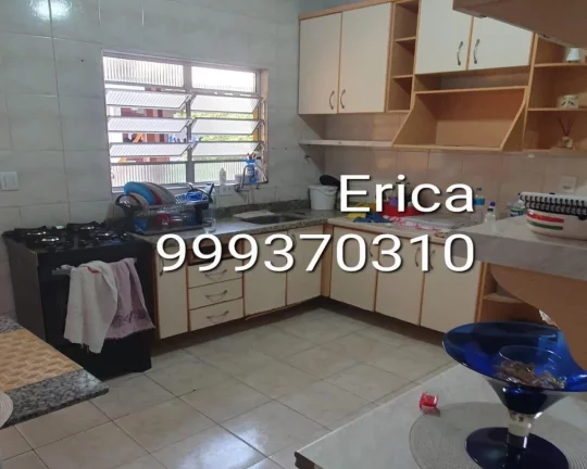 Imagem Casa térrea, com 3 quartos, 2 vagas, amplo quintal FL11