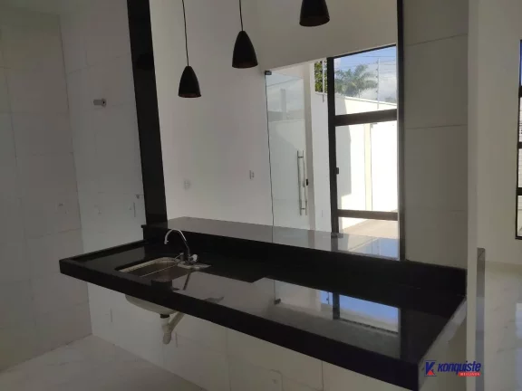 Imagem VENDO CASA DE 3/4 SENDO UMA SUITE NO SIM