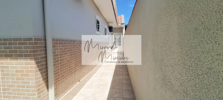 Imagem Encantadora Casa 4 Quartos em Biguaçu