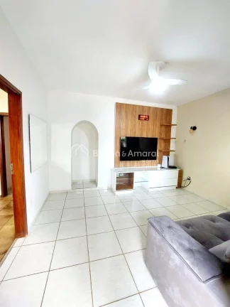 Imagem Térrea, bem localizada!
Ótimo estado, armários, muito agradável com potencial para ampliação c...