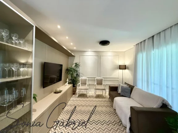 Casa de alto padrão à venda em condomínio fechado em Valinhos-SP - 4 quartos, 1 suíte, 2 salas, 3 banheiros, 4 vagas - 188m²!