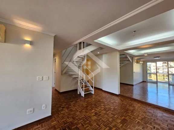 Imagem Cobertura Duplex à Venda na Freguesia: 4 Quartos no Reserva dos Pássaros
