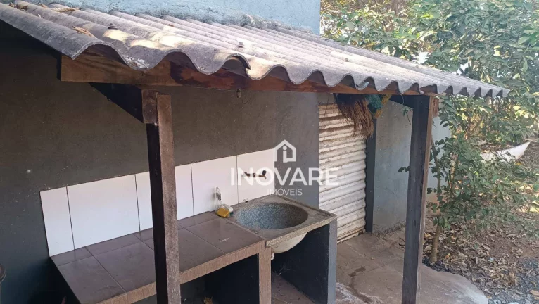 Imagem Rancho com 5 dormitórios à venda por R$ 160.000,00 - Zona Rural - Itumbiara/GO