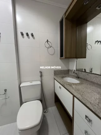 Imagem Apartamento à venda com 02 suítes e 02 vagas de garagem no centro de Balneário Camboriú