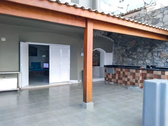 Imagem Casa pé na água, condomínio península, enseada.