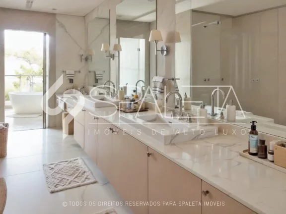 Imagem Casa de revista com vista livre para o lago e campo de golfe, disponível para venda na Fazenda da Grama em Itupeva