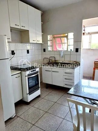 Imagem Apartamento térreo a venda, 2 dormitórios, Suíte, Living, cozinha com armários, lavanderia, 1 vaga coberta.