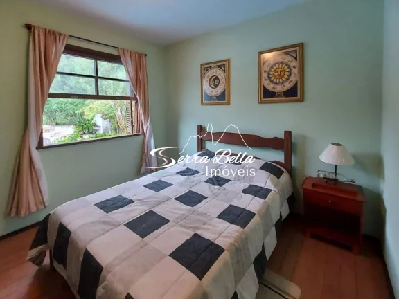 Imagem Casa com 3 dormitórios à venda, 174 m² por R$ 1.300.000,00 - Albuquerque - Teresópolis/RJ