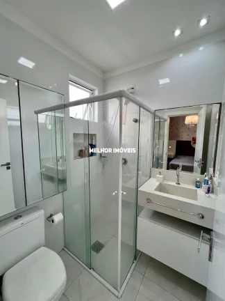 Imagem Apartamento mobiliado à Venda com 2 Suítes e 2 vagas de garagem privativa localizado em Meia Praia Itapema