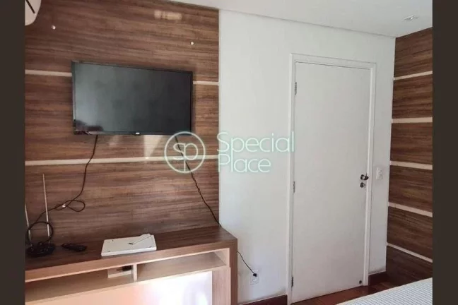 Imagem Apartamento muito bem localizado, próximo à Berrini. Condomínio com lazer completo. Hall privativ...