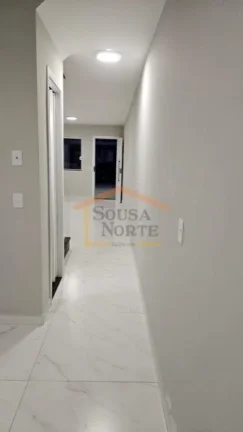 Imagem Sobrado com 3 dormitórios, sendo 1 suíte, lavabo, 2 banheiros e garagem para 2 veículos. Os ambie...