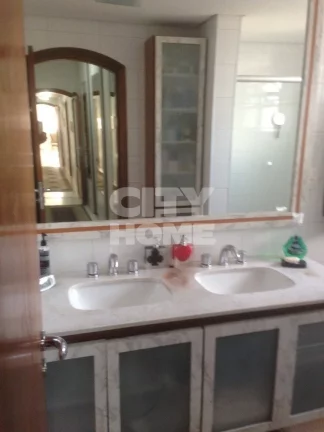 Imagem Cobertura no Campo Belo, 450m², piscina churrasqueira, salão de festas, escritório, 5 suítes e m...