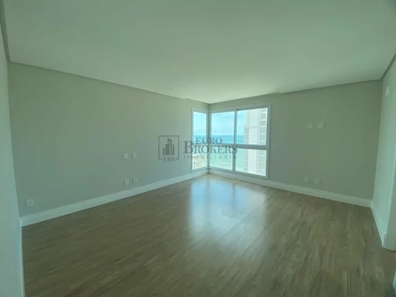 Imagem Apartamento com 4 suítes à venda no Centro de Balneário Camboriú/SC