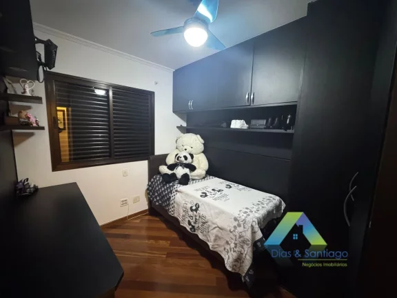 Imagem Apartamento recém reformado em 126m² com 3 dorms, 1 suíte, 3 vagas com localização privilegiada na região do Tatuapé/SP