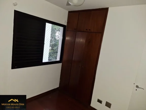 Imagem Apartamento com sacada em Pinheiros, 2 dormitórios ( 1 suíte) e 2 vagas,Edifício com Portaria 24 hs, Gerador e Lazer