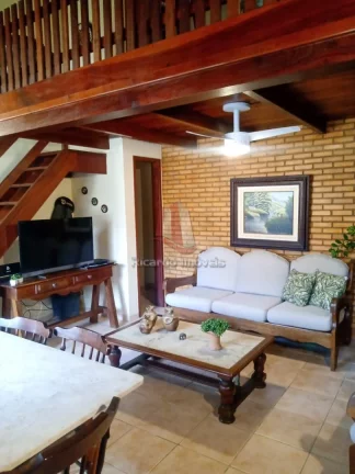 Imagem Casa Duplex à Venda c/ 2 Suítes c/ 80 m² Peró