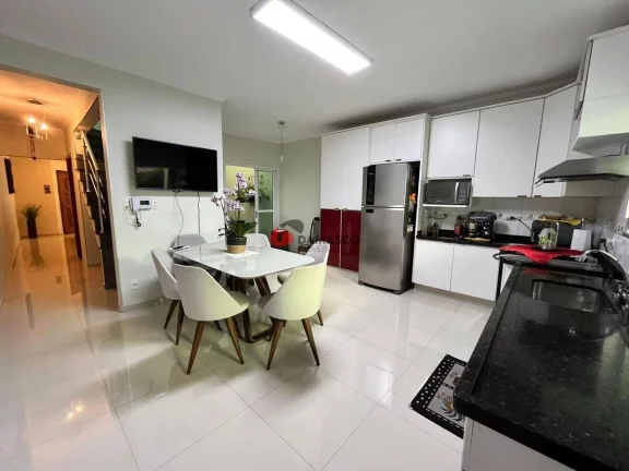 Imagem Sobrado à venda com 3 dormitórios (1 suíte) e 4 vagas de garagem - Bairro Santa Maria, São Caetano do Sul, SP