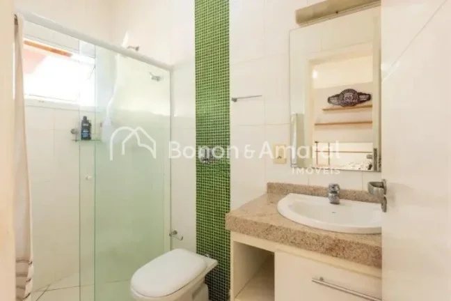 Imagem Maravilhosa casa com 360m² posicionada em um terreno com 370m². Completa e perfeita para acomodar ...