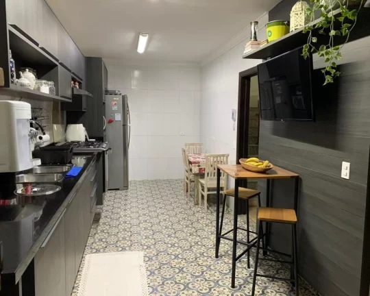 Imagem Sobrado em condomínio 2 Dorm (2 suítes) closet churrasqueira 2 Vagas
