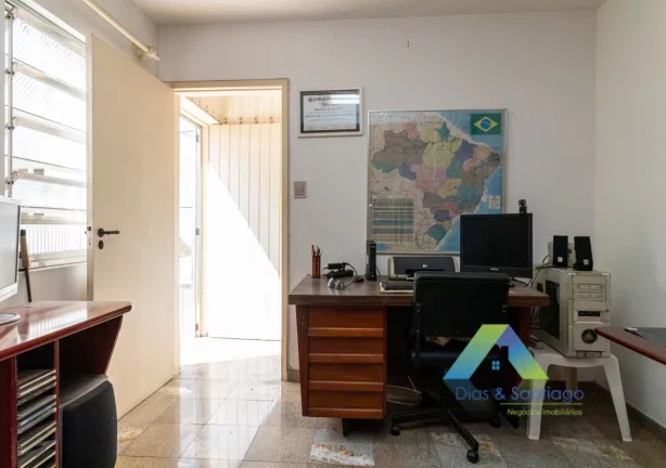 Imagem Casa Assobradada com 4 dormitórios e 4 banheiros ao lado do Metrô Praça da Árvore em Vila da Saúde, São Paulo/SP