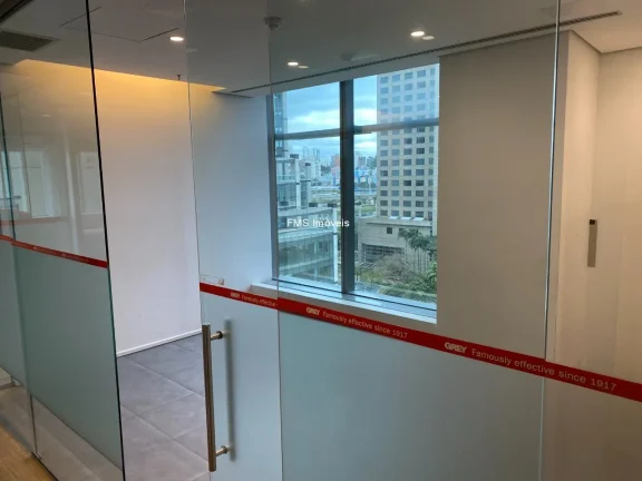 Imagem Sala Comercial na Vila Cordeiro com 2.137,40 m² de Área