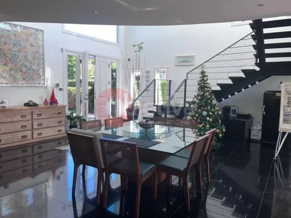 Imagem Mansão com deck para canal navegável, Ogiva - Cabo Frio