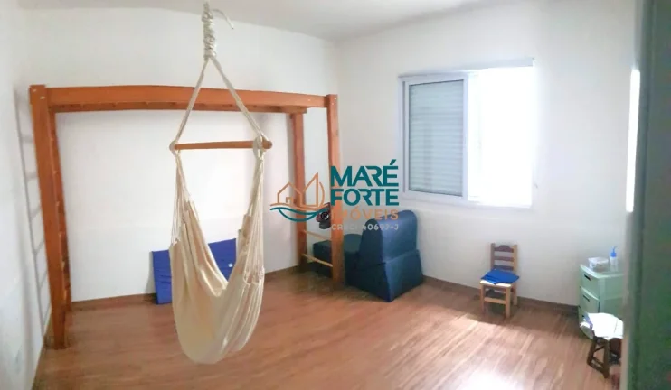 Imagem CASA COM TERRENO DE 250M² À POUCOS PASSOS DA ORLA (COM LAJE)!