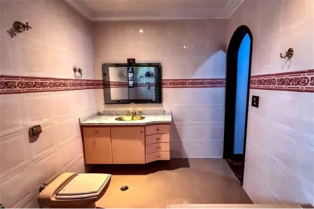 Imagem Sobrado Sustentável: Residência Aconchegante com Energia Renovável, Espaço Gourmet, Suítes Luxuosas e Memórias Inesquecíveis em 150m²