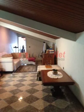 Imagem Casa assobradada à venda p/fins residenciais ou comerciais, recentemente reformada externamente, localizada no bairro Assunção com 4 dormitórios, sendo 3 suítes, 4 vagas, 400m².