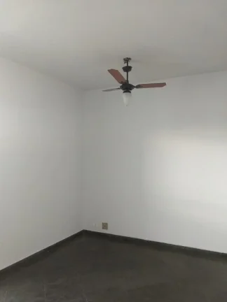 Imagem Apartamento com 3 dorm,(1 suite)2 banheiros com box blindexSala com varandaCopa cozinhaLavanderia fe...
