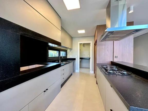 Imagem Casa em Condominio 4 Dormitórios - Bairro Marina