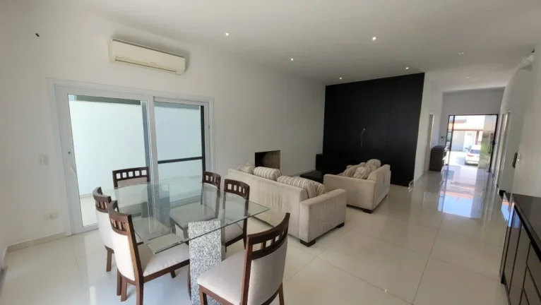 Imagem Casa para Venda em Itanhaém, Vila São Paulo, 4 dormitórios, 4 suítes, 2 banheiros, 3 vagas