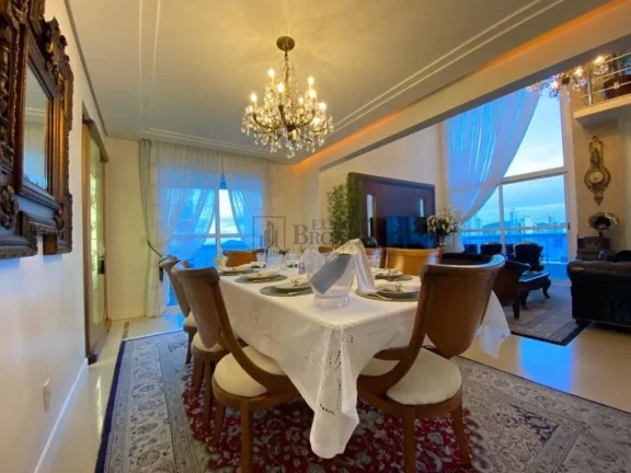 Imagem Apartamento Duplex com 3 suíte à venda no Centro de Balneário Camboriú/SC