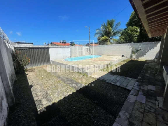 Imagem CASA DE TEMPORADA AMPLA 2 PAVIMENTOS, 3 QUARTOS E QUINTAL COM CHURRASQUEIRA, PISCINA!
