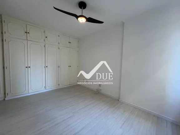 Imagem Apartamento com 3 dormitórios à venda, 167 m² por R$ 1.190.000,00 - Gonzaga - Santos/SP