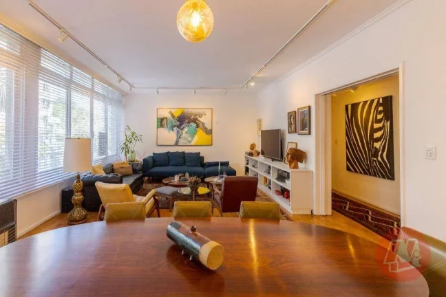 Imagem No Moinhos de Vento, 175 m² privativos, 3 dormitórios e suíte.
