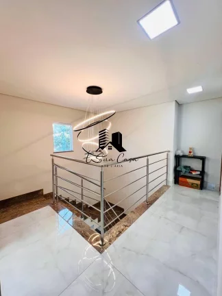 Imagem Casa a venda 5 Quartos - Bairro Cabral - Contagem/MG