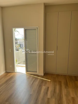 Imagem Apresentamos esta magnífica casa assobradada localizada no exclusivo Condomínio Porto Seguro Villa...