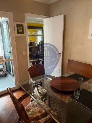 Imagem Espaçoso apartamento de alto padrão com 4 quartos e 3 suítes em Santa Cecília, São Paulo-SP