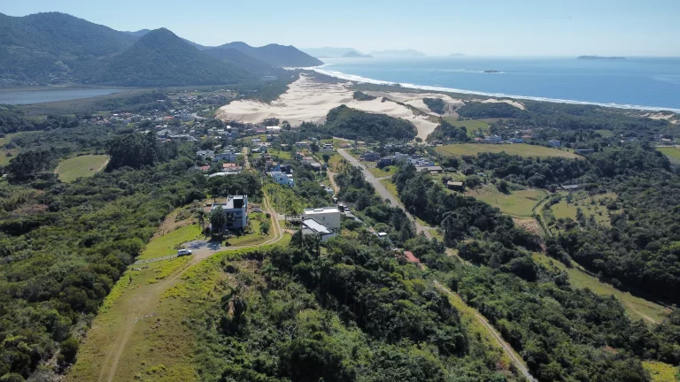 Imagem Terreno à venda na Areias do Macacu - Garopaba/SC