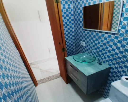 Imagem Casa estilo sobrado para alugar ao lado do Shopping Raposo