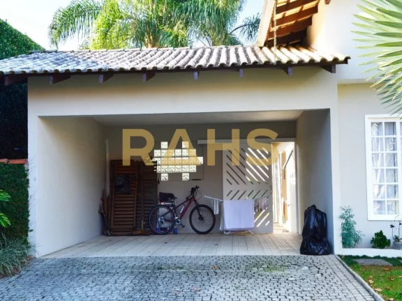 Imagem Descubra a vida luxuosa em um condomínio fechado com este incrível imóvel de 2 andares com 3 quar...