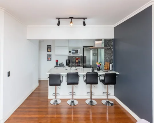 Imagem ALTO DA BOA VISTA APARTAMENTO REFORMADO 120,00 M 3 DORMITÓRIOS SENDO 2 SUÍTES ESCRITÓRIO COZINHA AMERICANA VARANDA ENSOLARADA 2 VAGAS LAZER COMPLETO