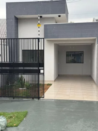 Imagem Alto Padrão para Venda em Maringá, Conjunto Habitacional Requião, 3 dormitórios, 1 suíte, 2 banheiros, 1 vaga
